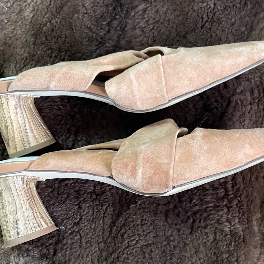 Sanctuary Tan Suede Knot-Detail Pointed Mules - Picture 3 of 6
